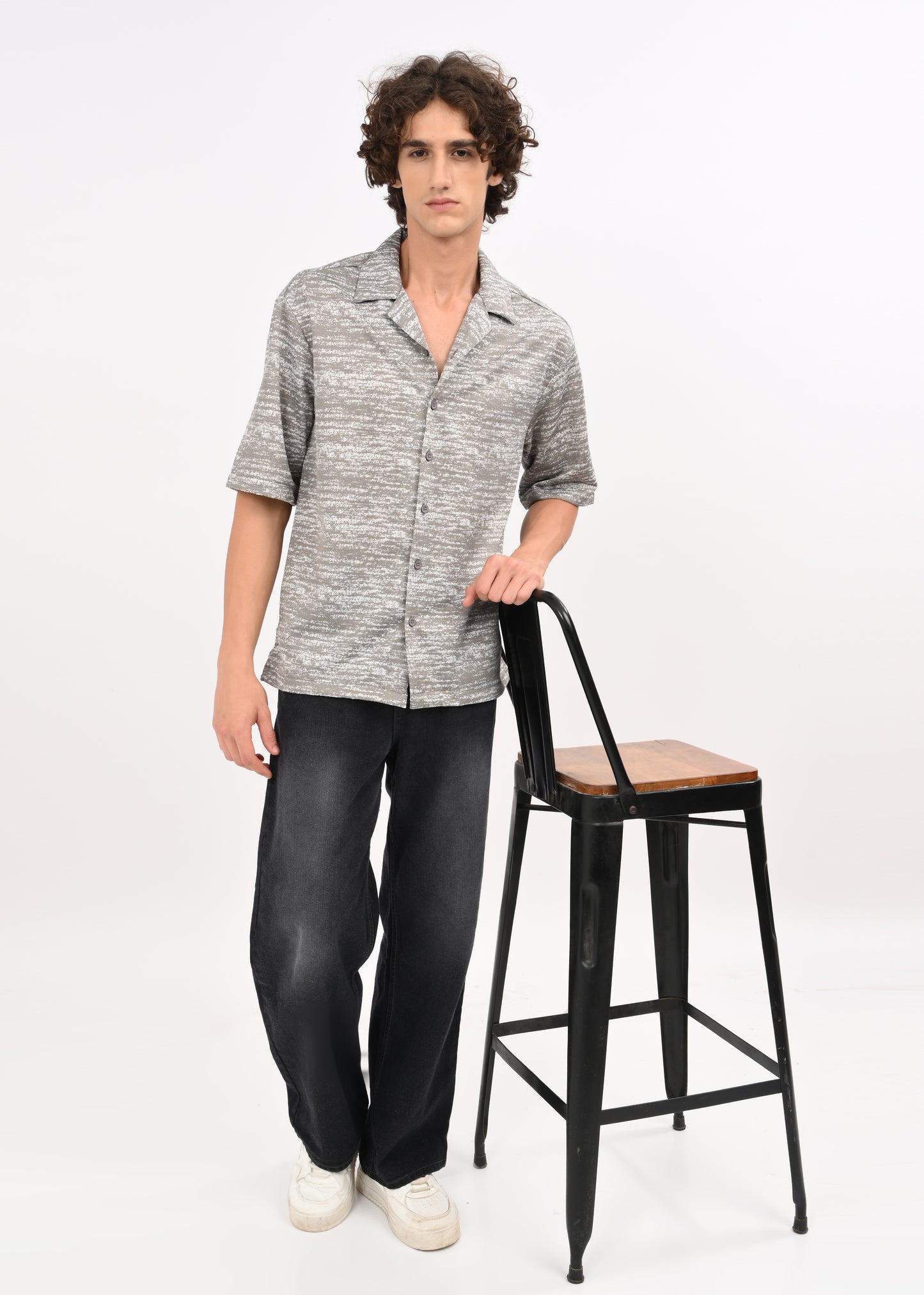 Signature Holiday Shirt Grey
