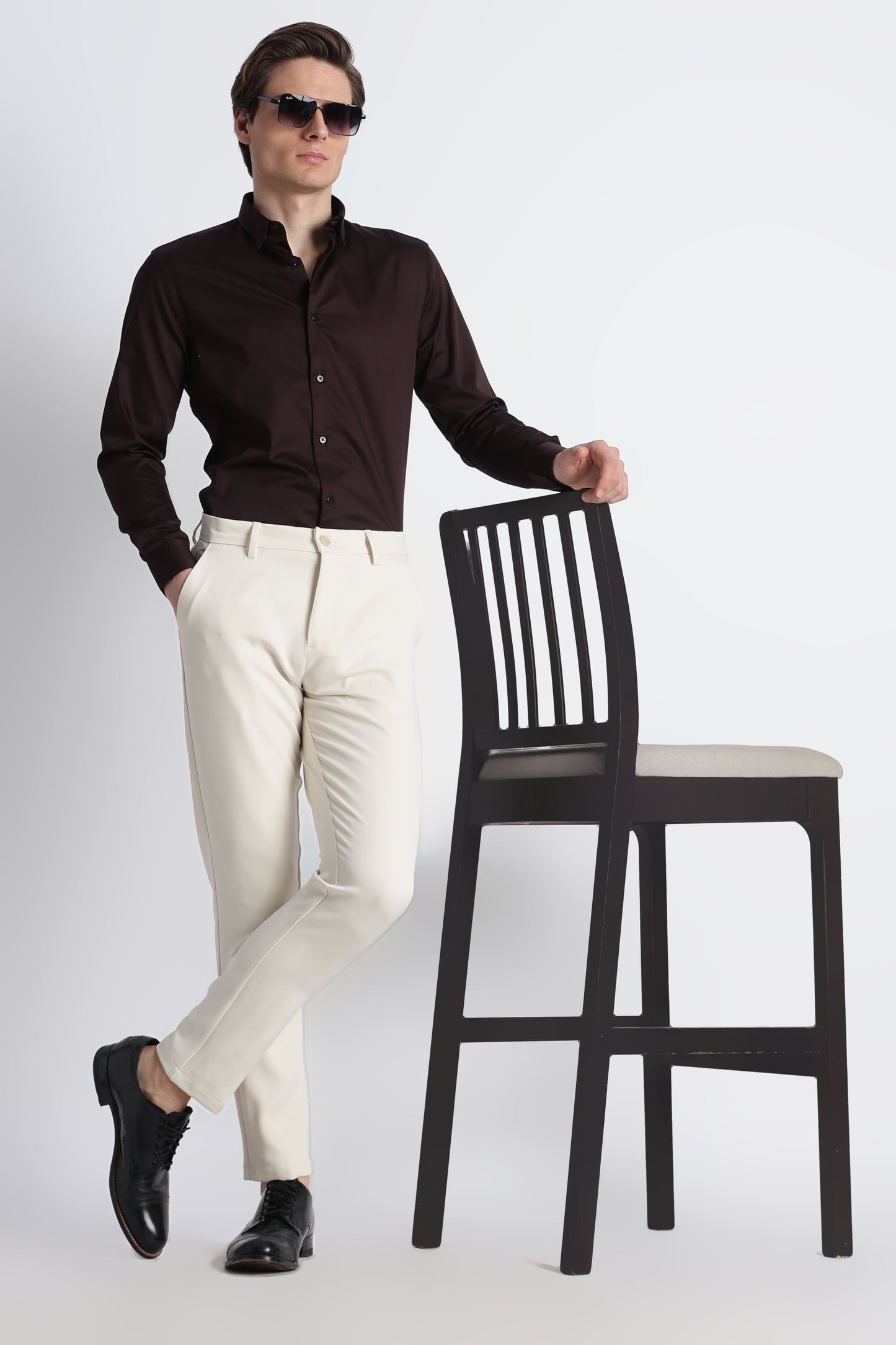 Modern Casual Trousers Off White