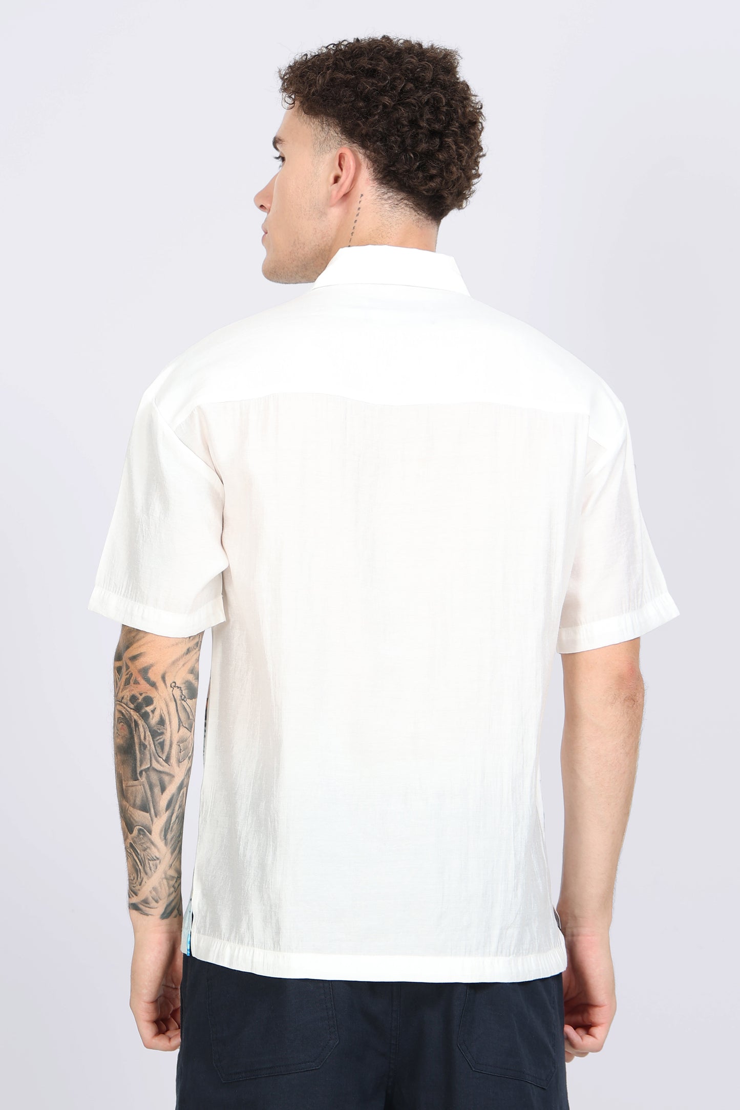 "Gearing Up For The Day" Oversized Print Shirt