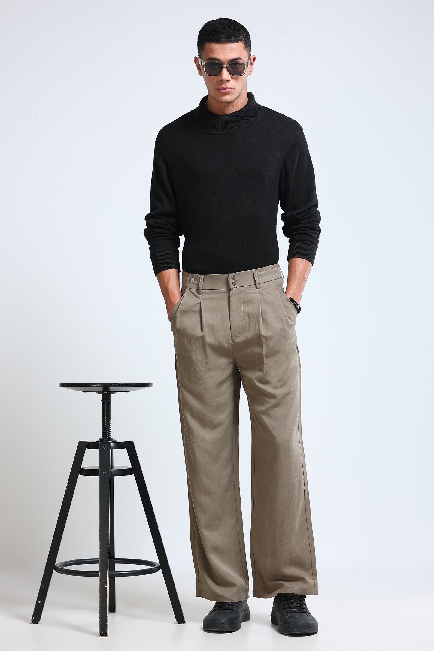 Men's Everyday Loose Fit Trousers Olive