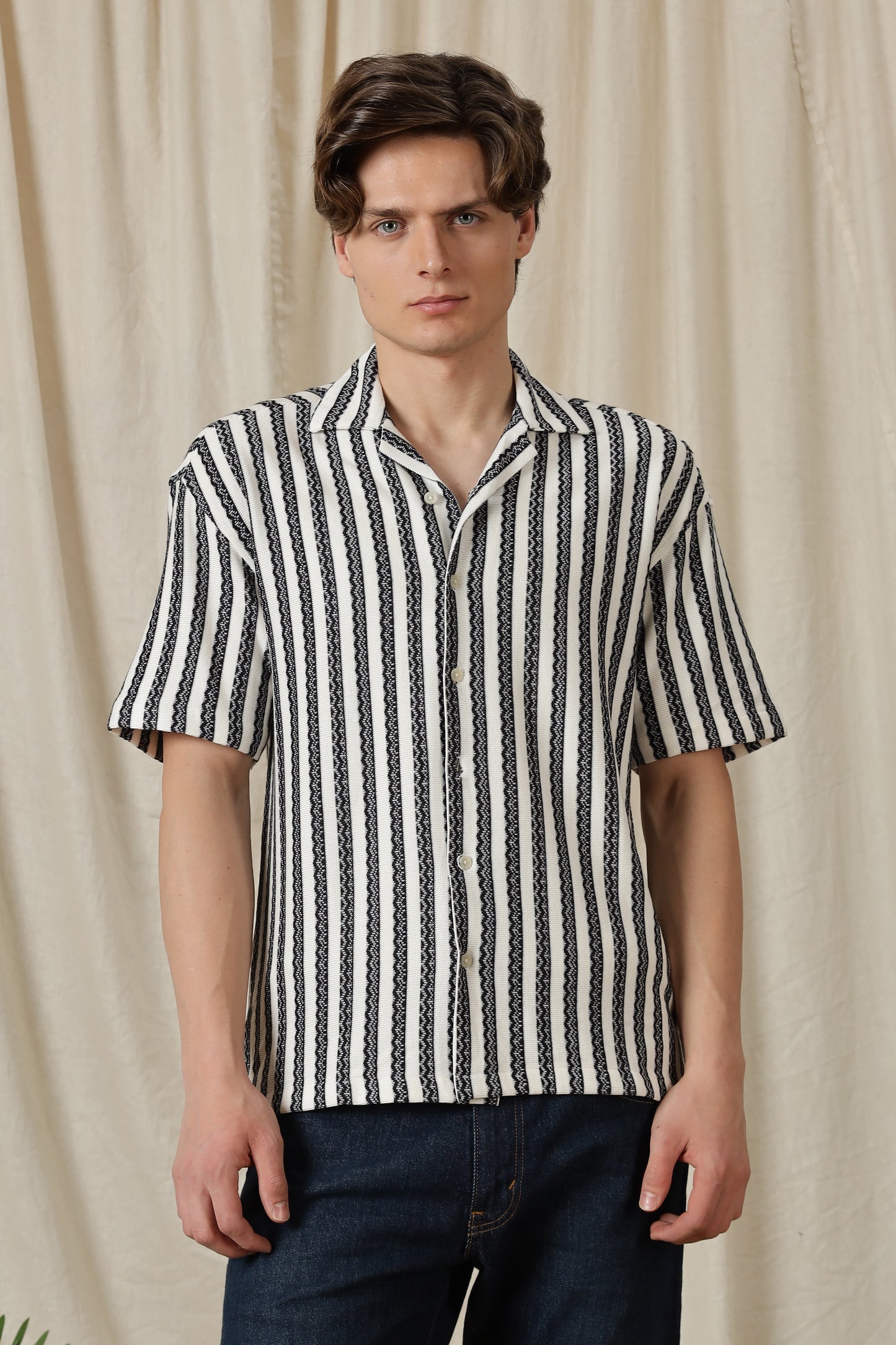 Loose Fit Textured Casual Shirt Black