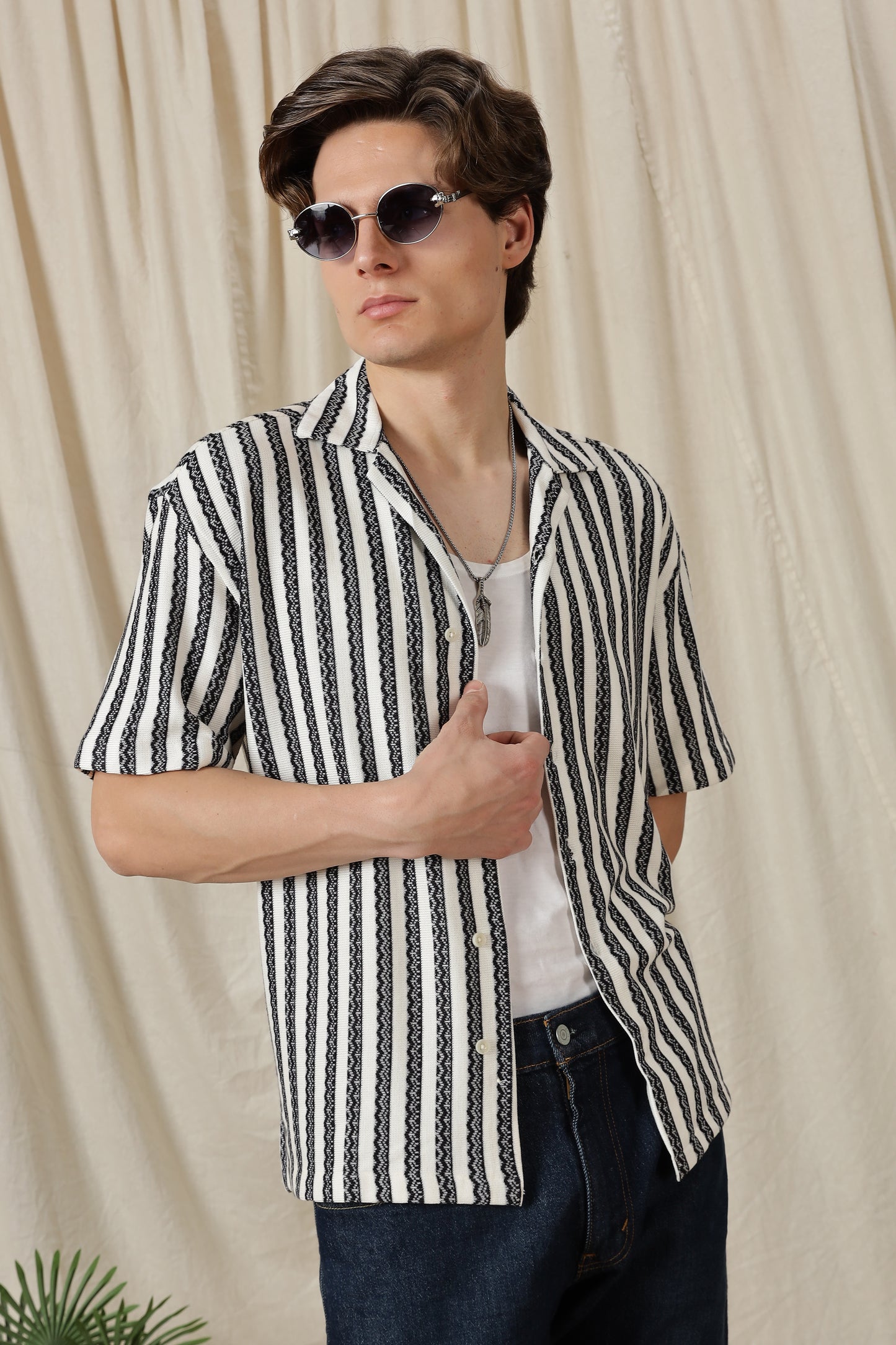 Loose Fit Textured Casual Shirt Black