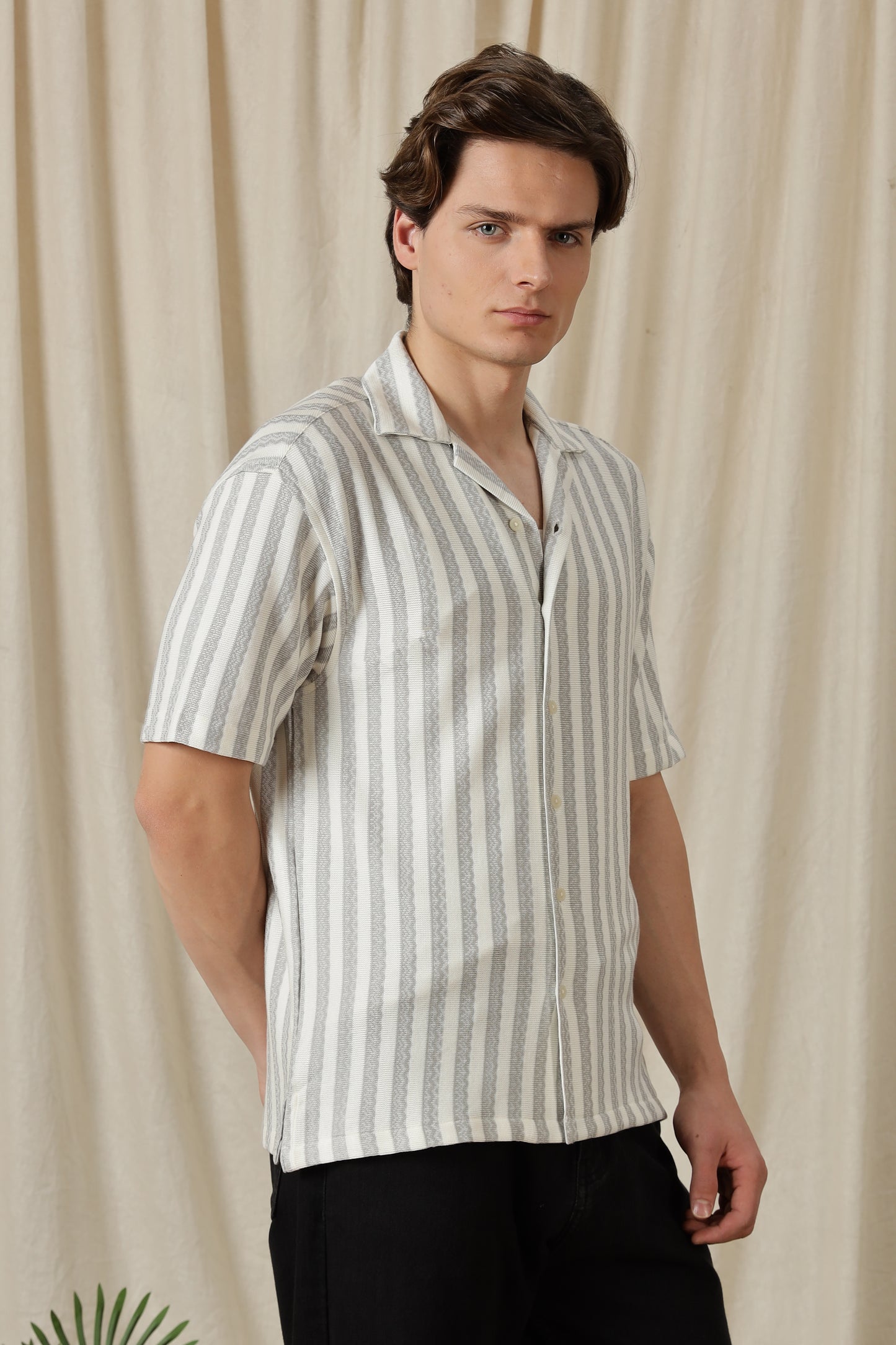 Loose Fit Textured Casual Shirt Grey