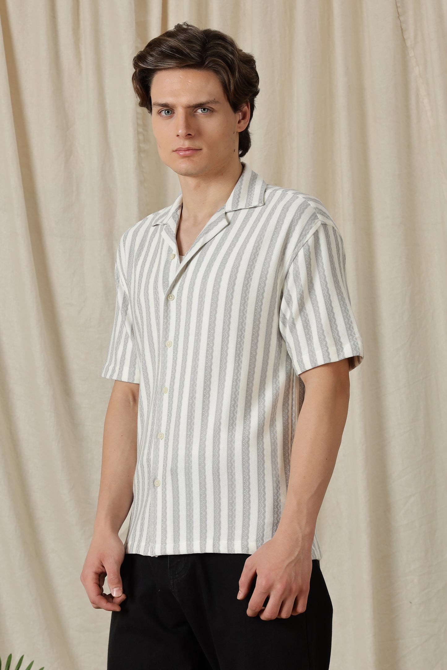 Loose Fit Textured Casual Shirt Grey