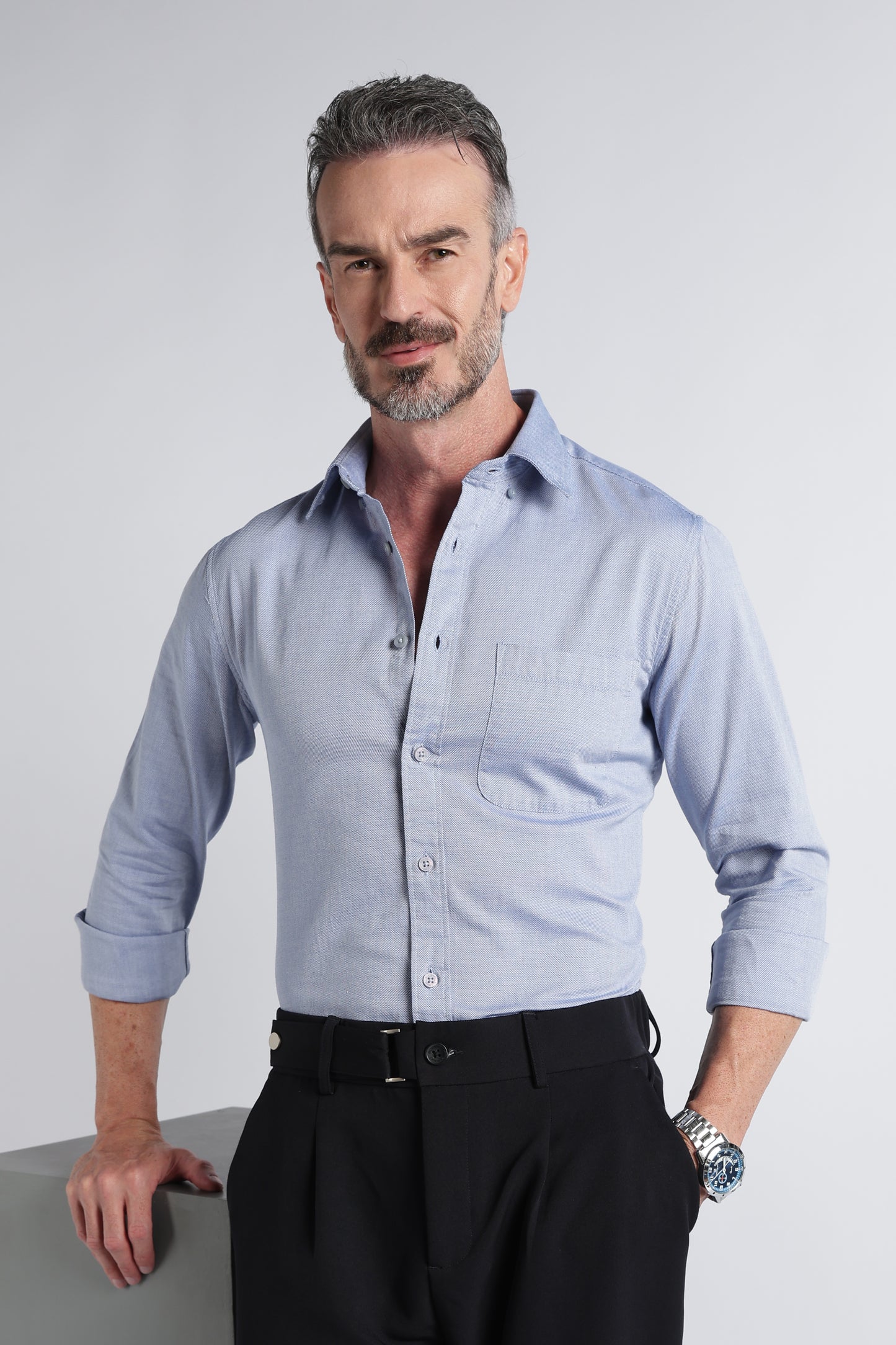 Royal Blue Solid Shirt - Slim Fit Casual
