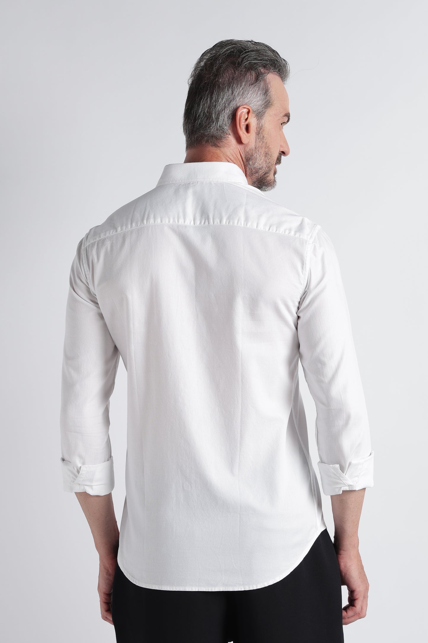 White Solid Shirt - Slim Fit Casual