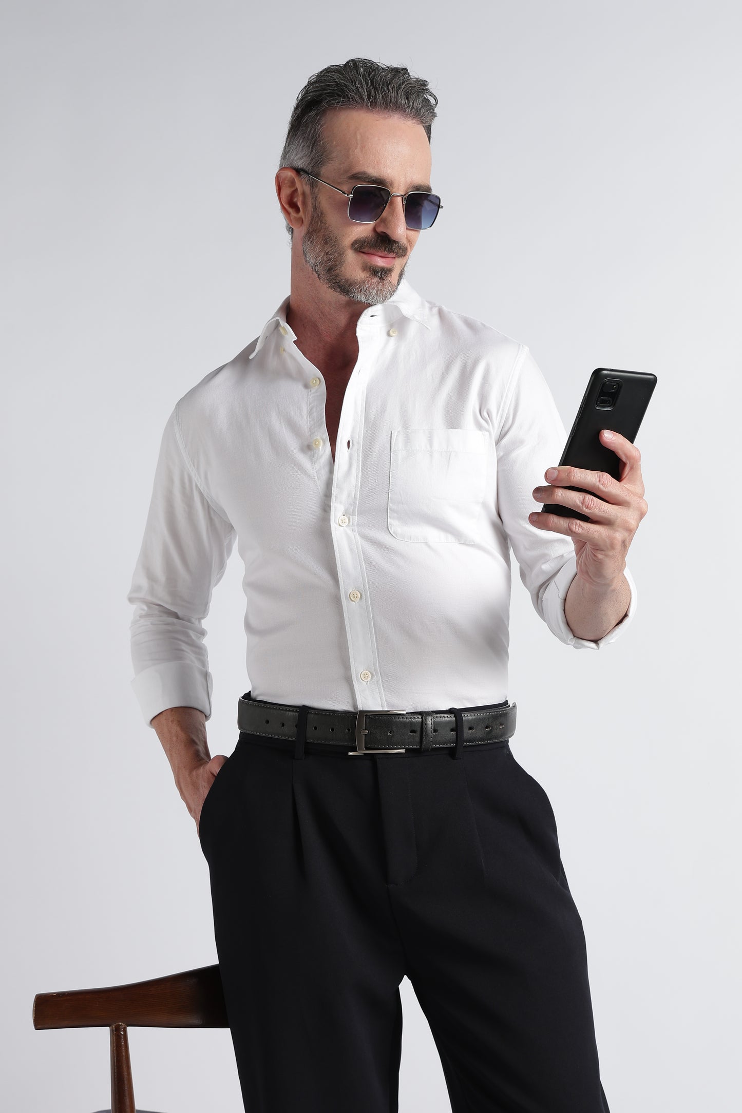White Solid Shirt - Slim Fit Casual