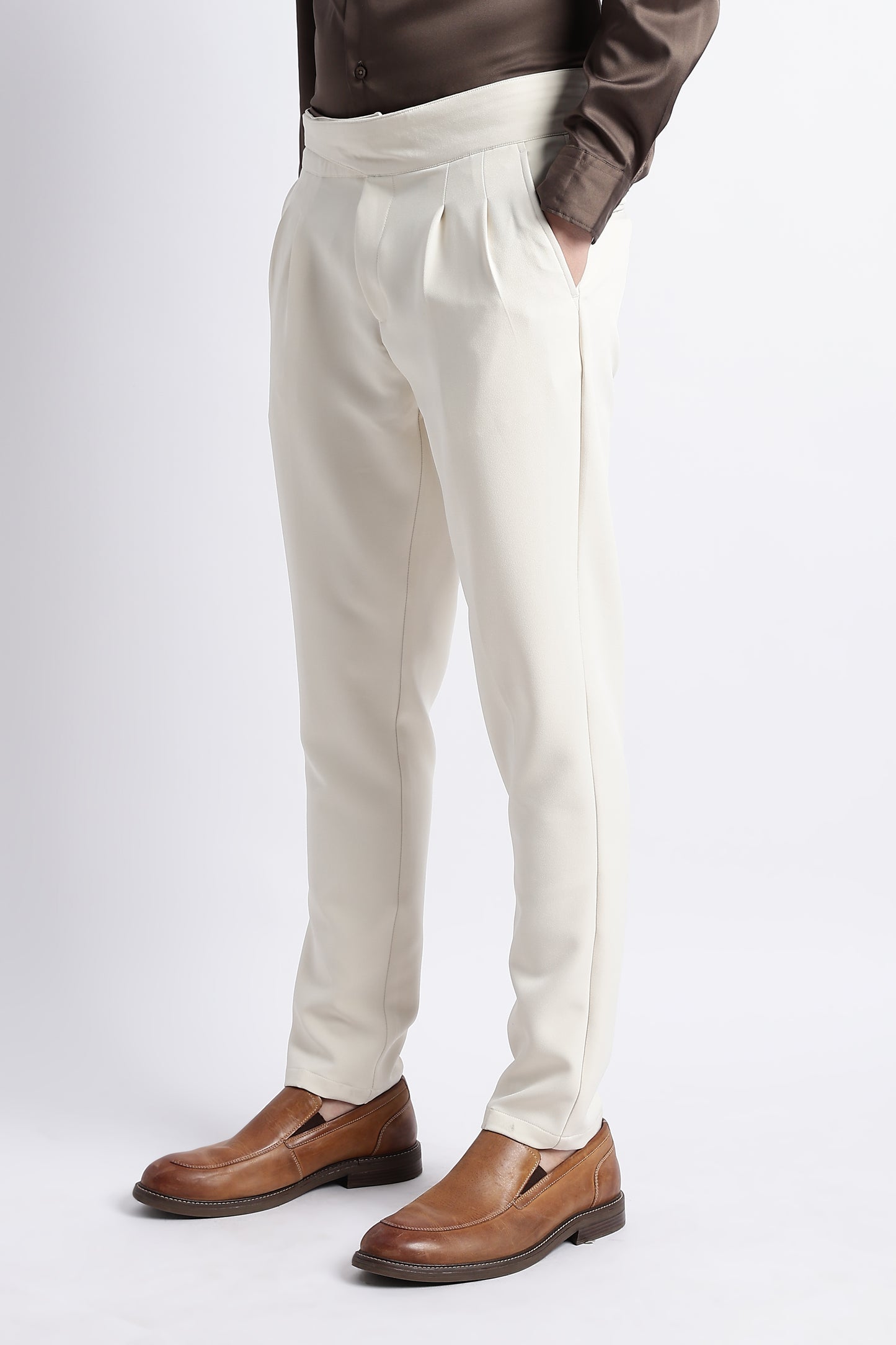 The Modern Gurkha Trousers Off White