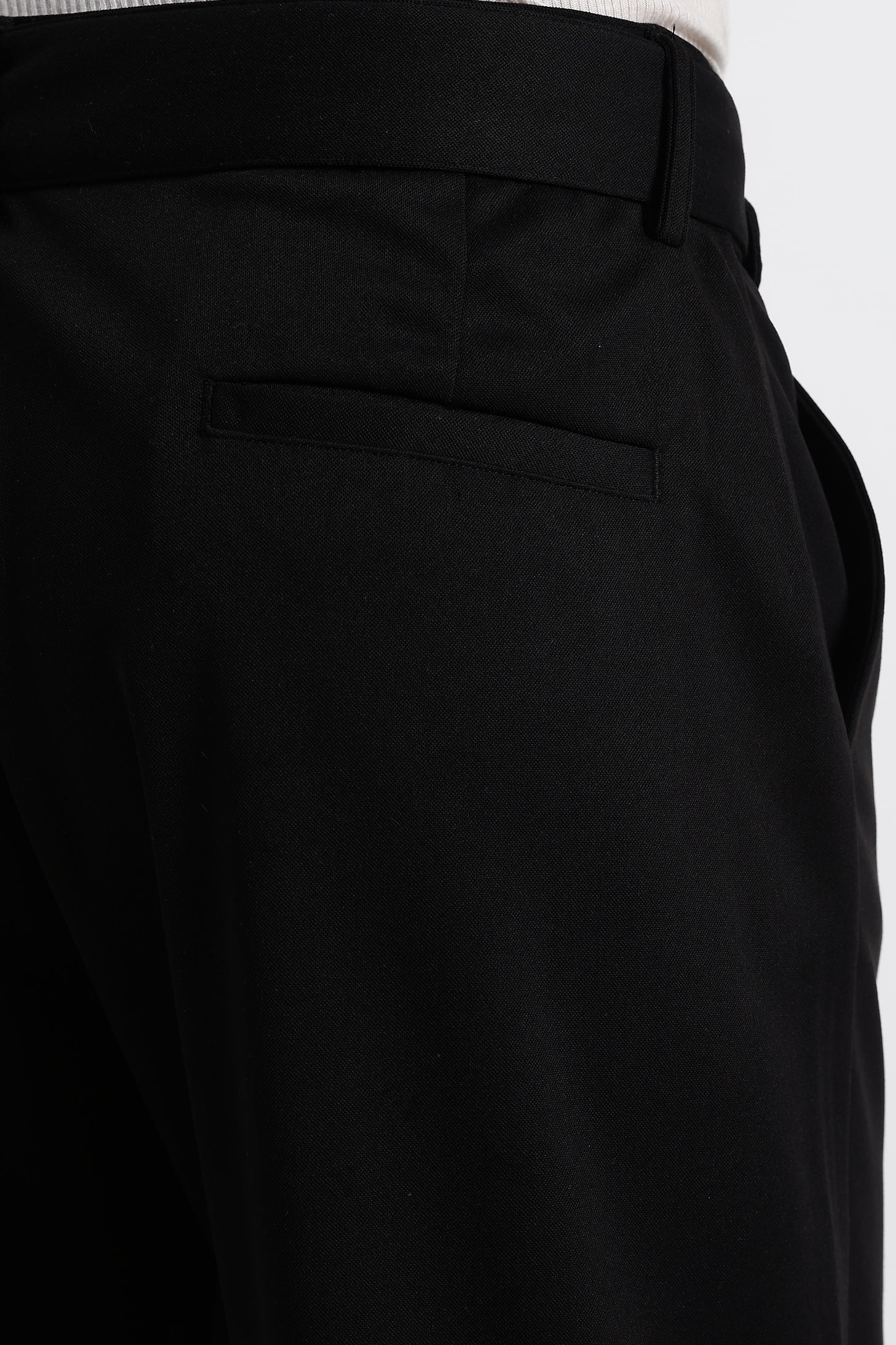 Relaxed Korean Fit Pants Black