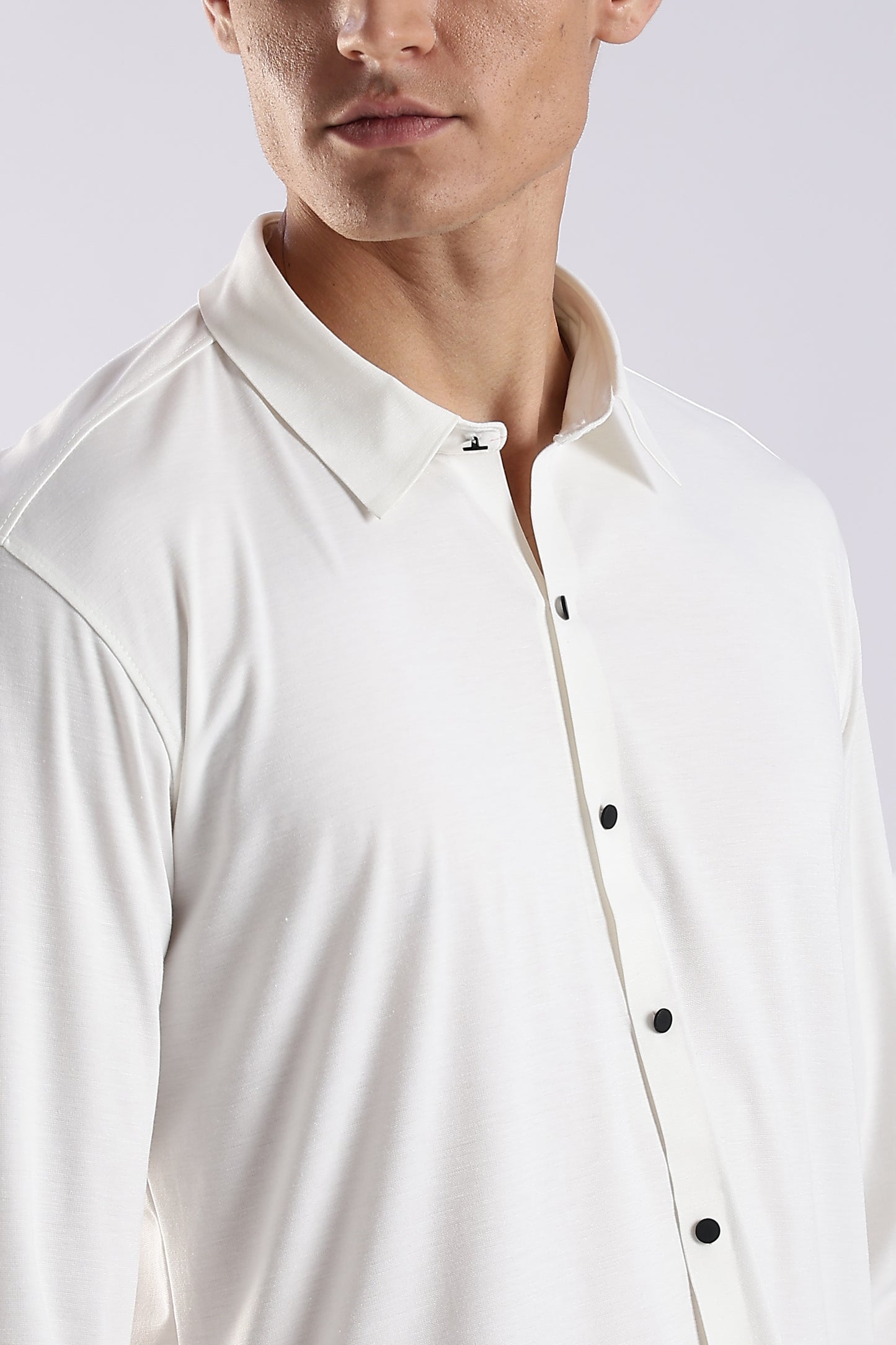 Knitted Tencel Stichless Finish Shirt White