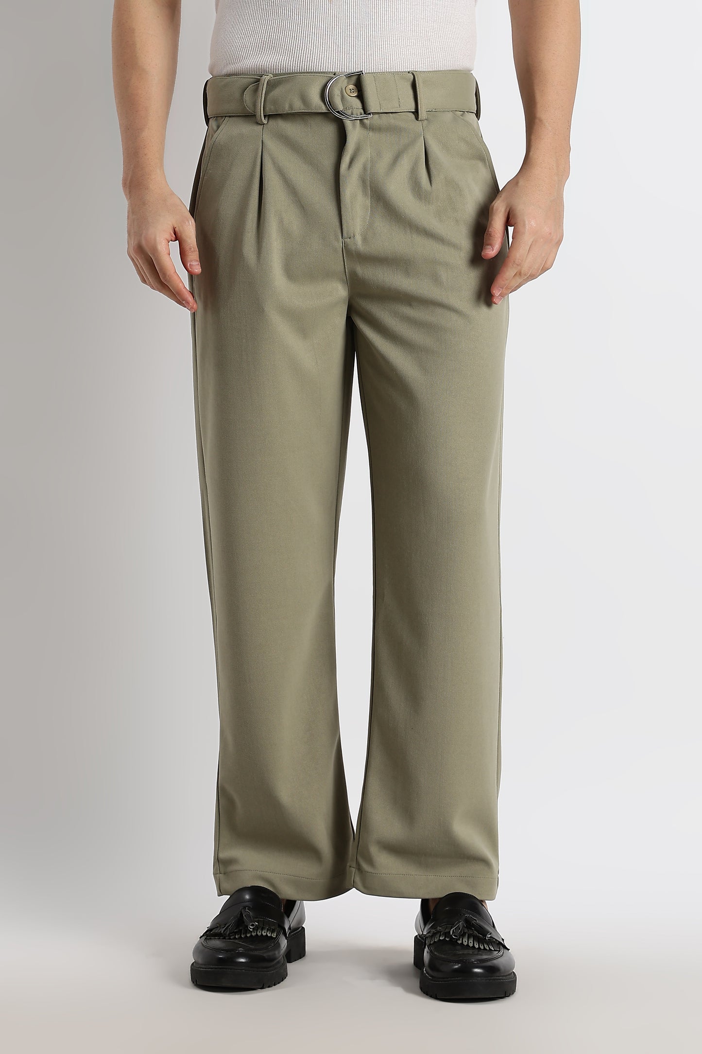 Relaxed Korean Fit Pants Olive