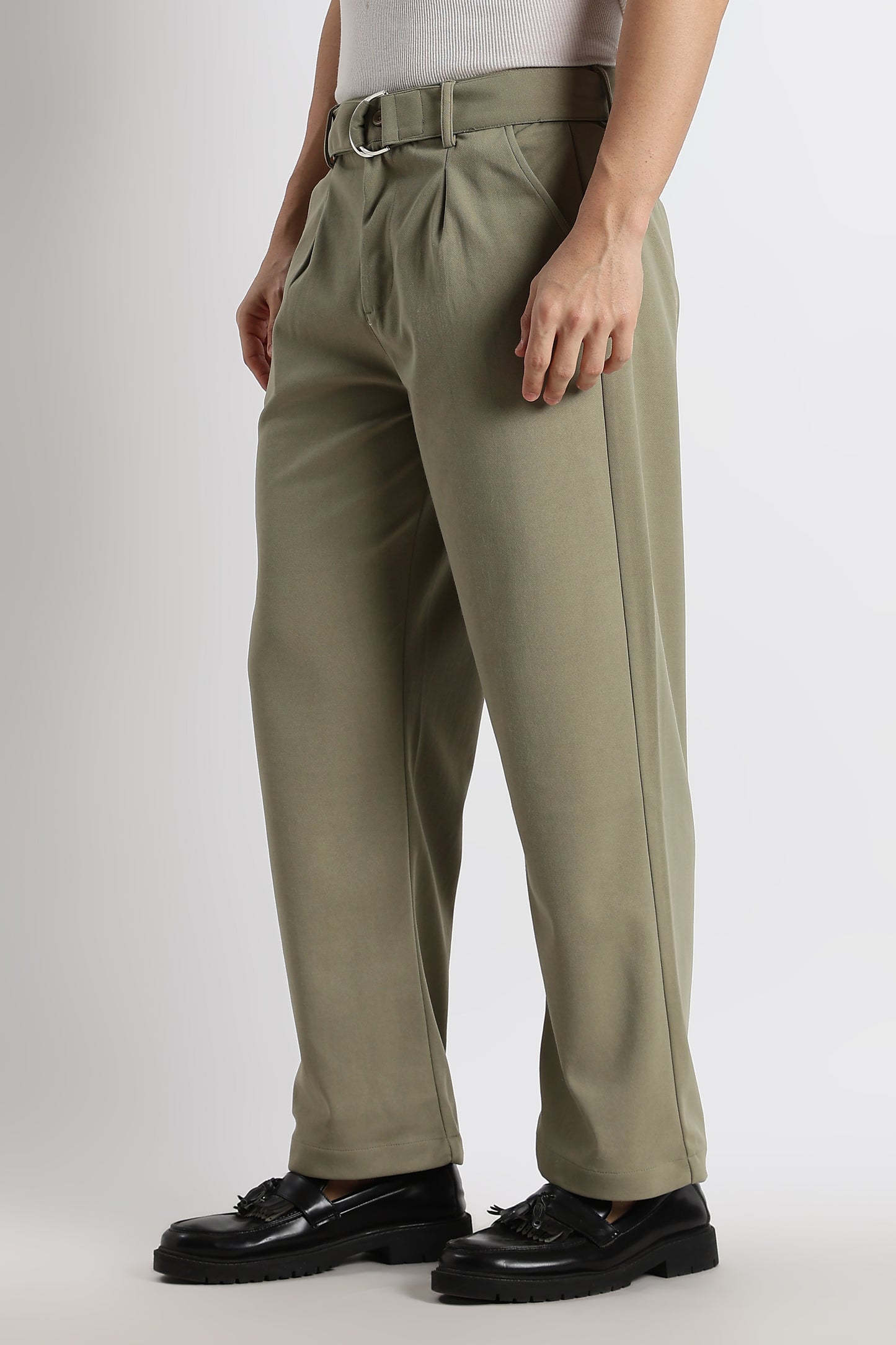 Relaxed Korean Fit Pants Olive