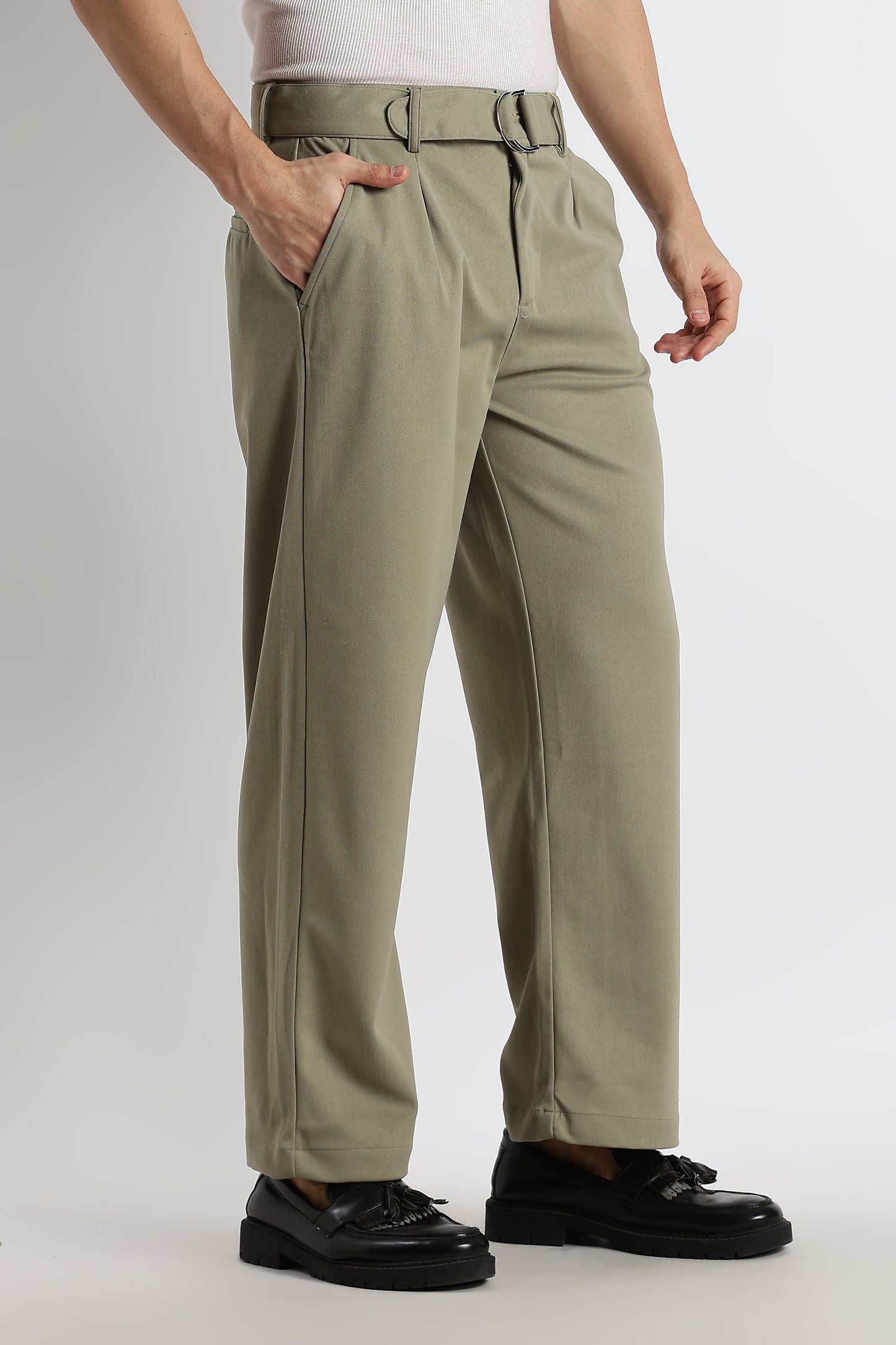 Relaxed Korean Fit Pants Olive