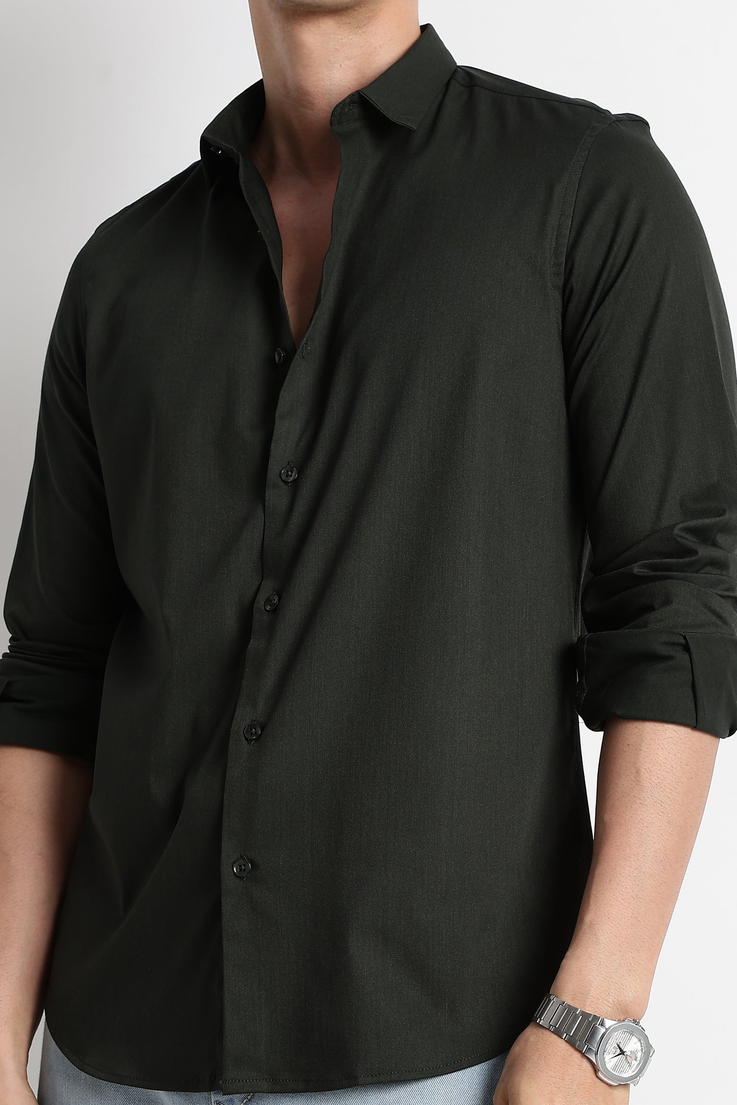 The Modern Essential Poly-Lycra Shirt Olive