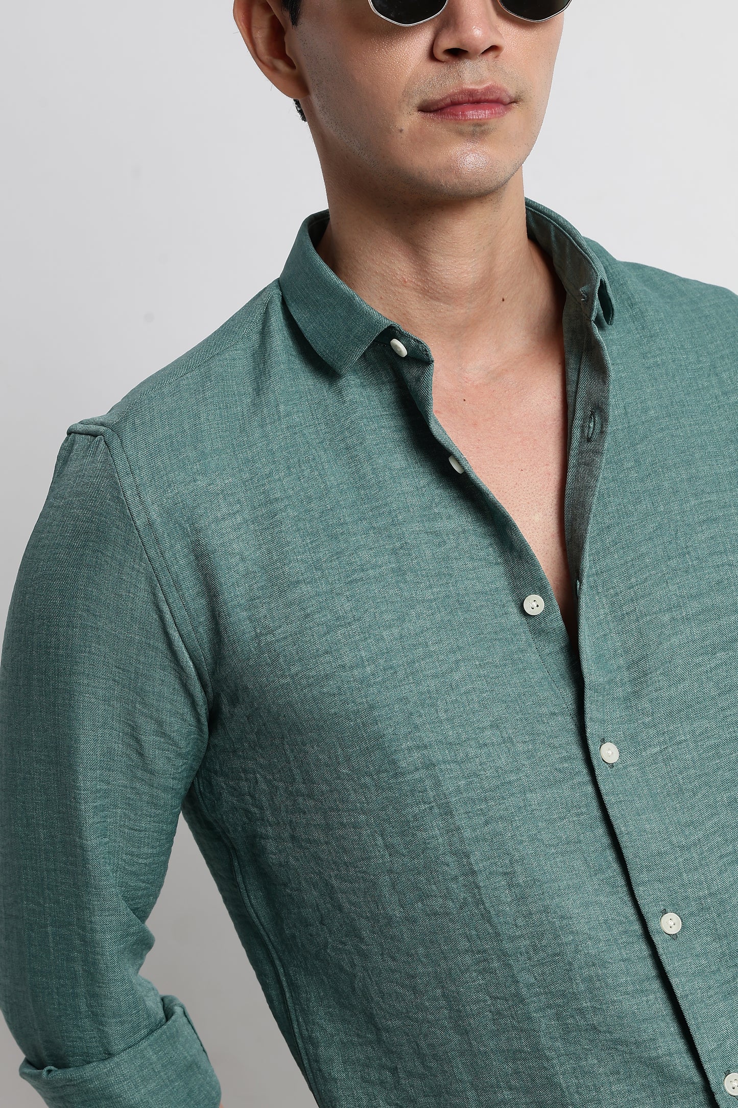 The Minimalist Linen-Blend Shirt Green
