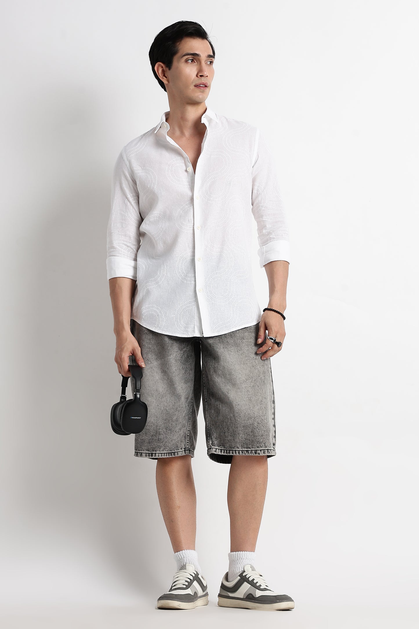 Minimal Embroidered Shirt White