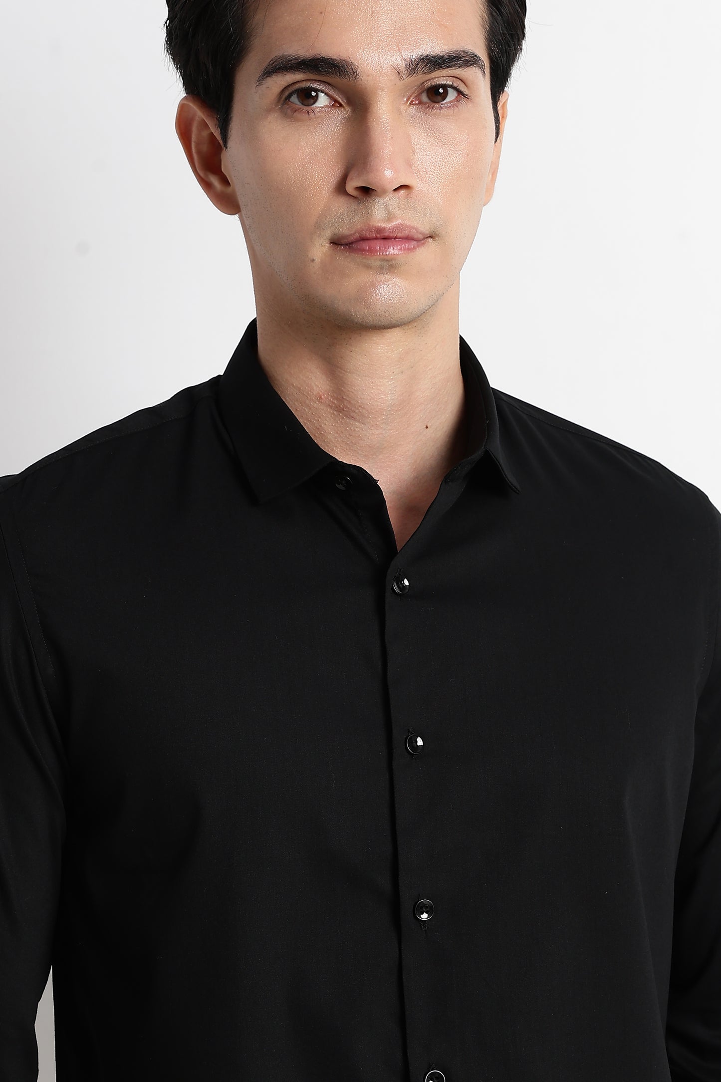The Modern Essential Poly-Lycra Shirt Black