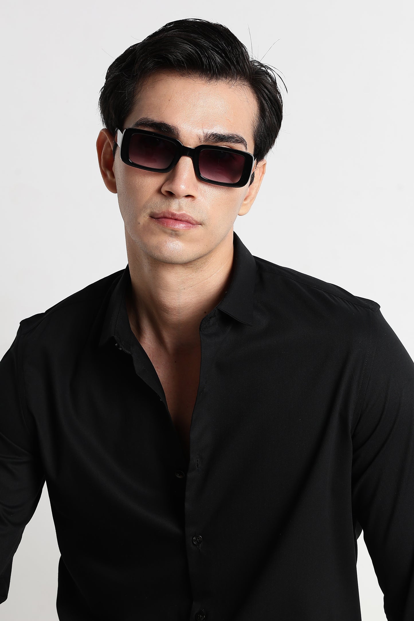 The Modern Essential Poly-Lycra Shirt Black